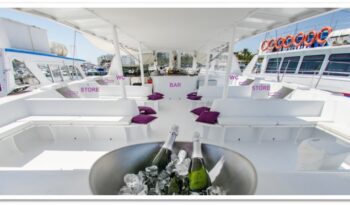 Catamaran de Eventos lleno