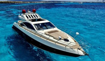 Azimut 68 lleno